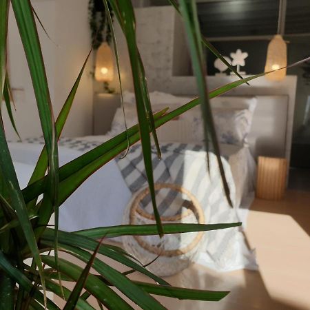 Aretousa Deluxe Downtown Apartment Skala  Luaran gambar
